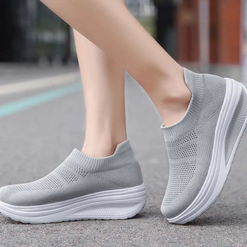 Sneakers Women Fashion Femme Women Shoes New Women'S Vulcanized Shoes Sneakers Thick Bottom Slip on Female Women Shoe plus Size